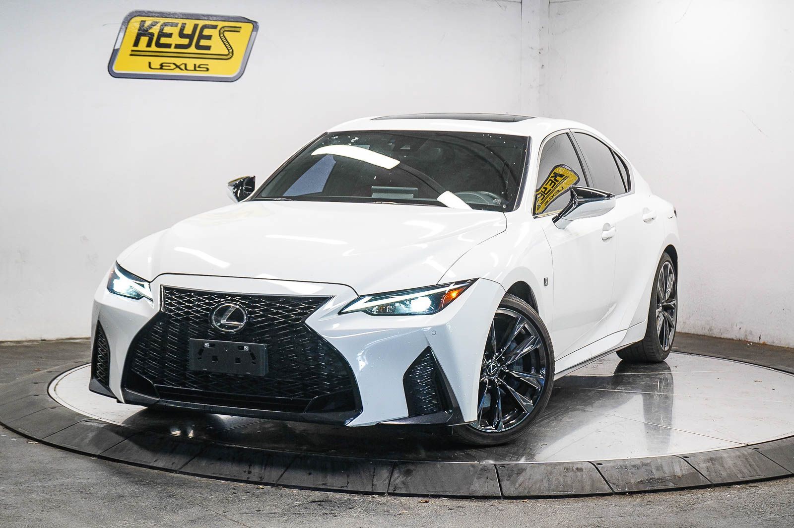 2023 LEXUS IS