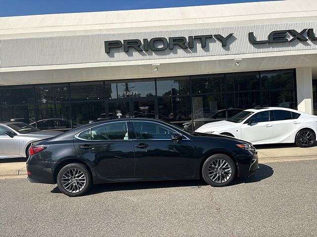 2018 LEXUS ES