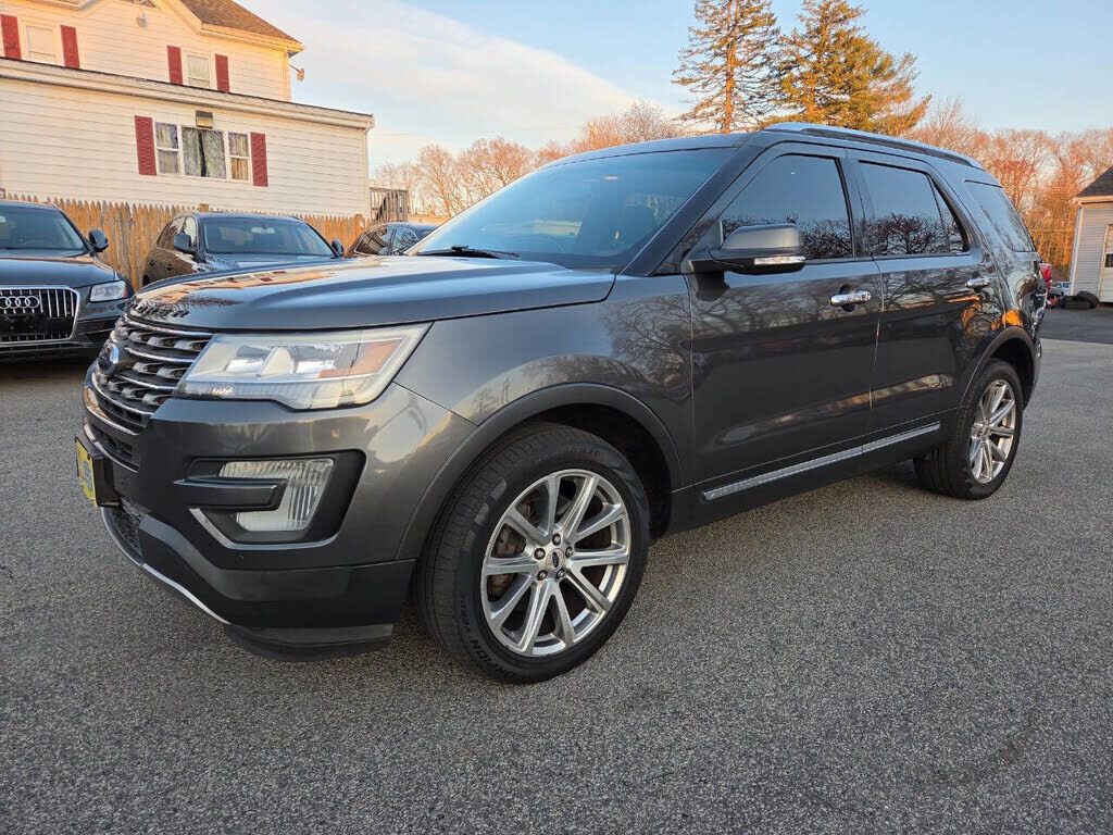 2017 FORD Explorer