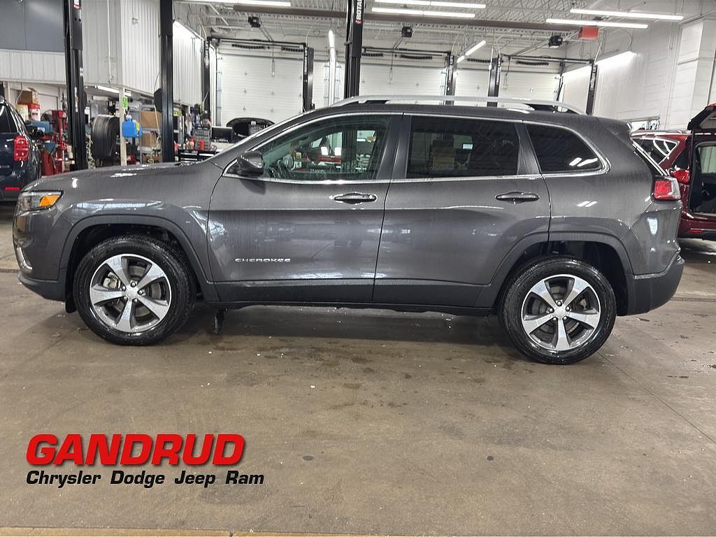 2019 JEEP Cherokee