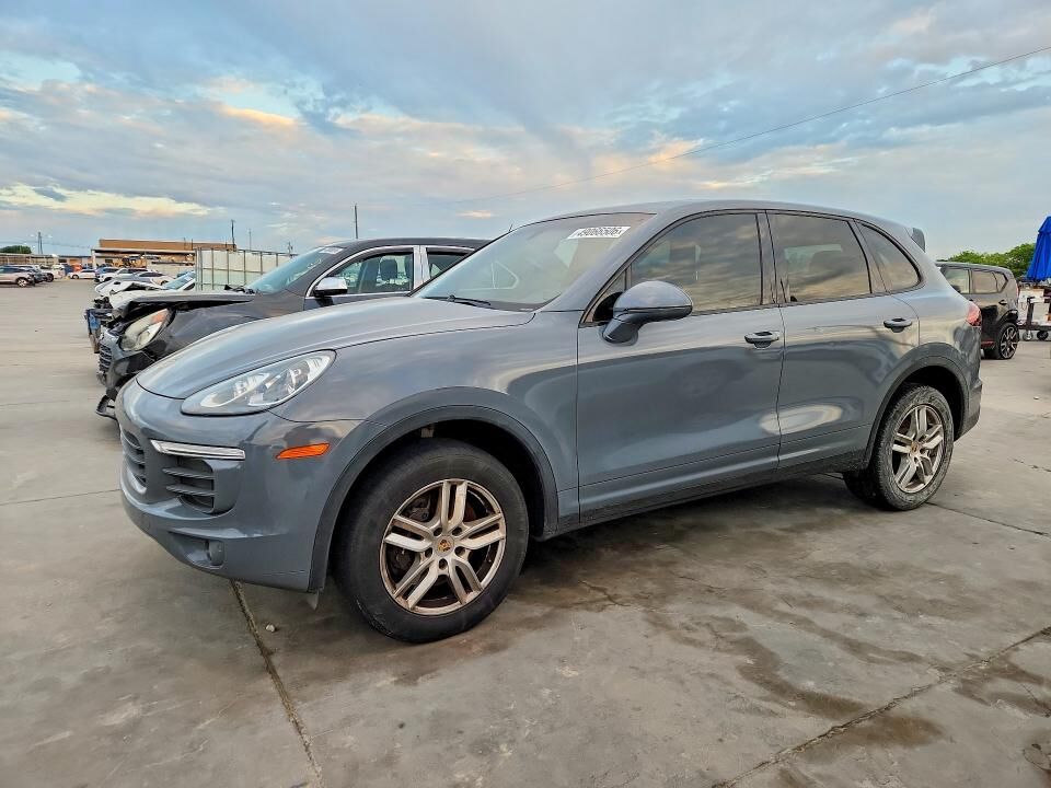 2017 PORSCHE Cayenne