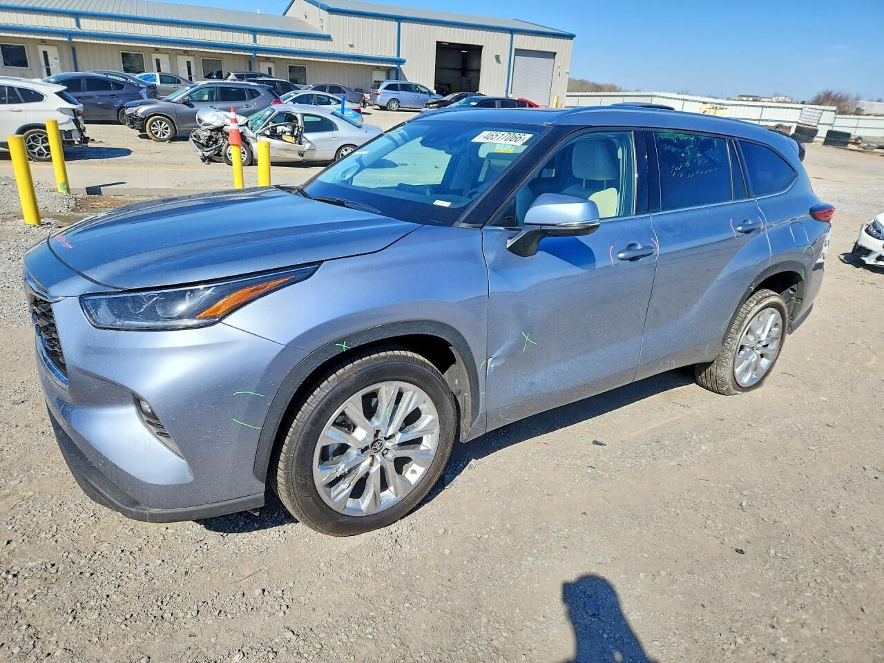 2022 TOYOTA Highlander