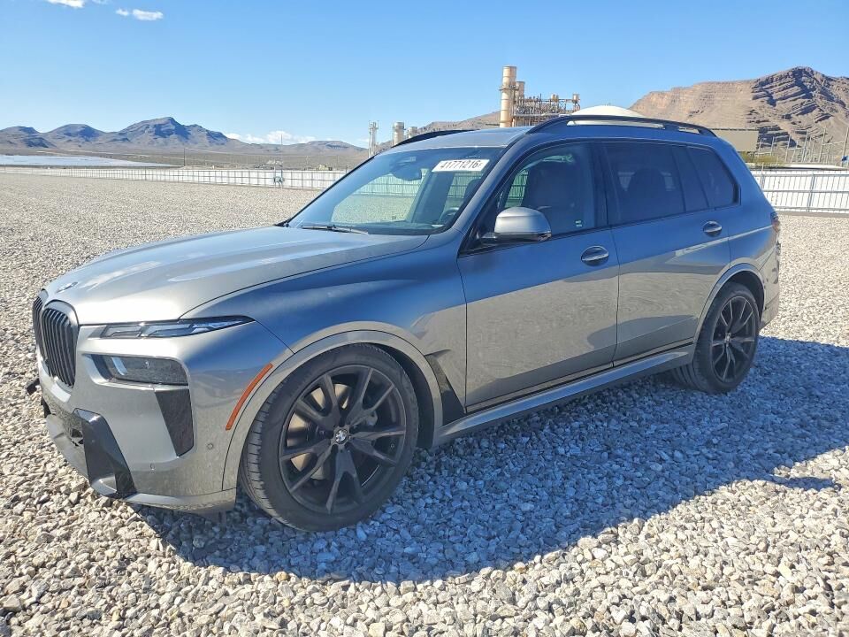 2025 BMW X7