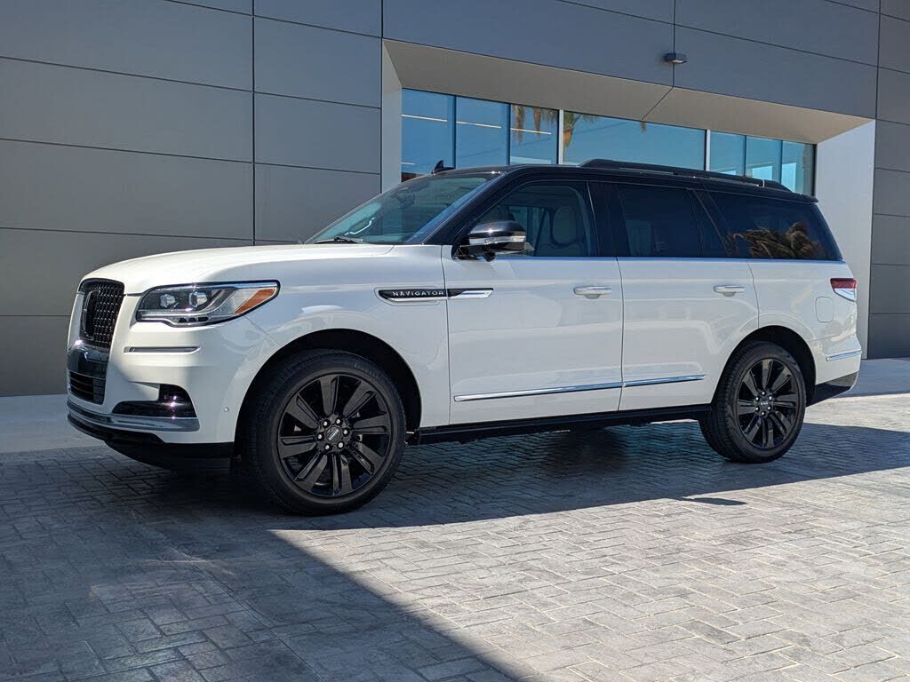 2023 LINCOLN Navigator