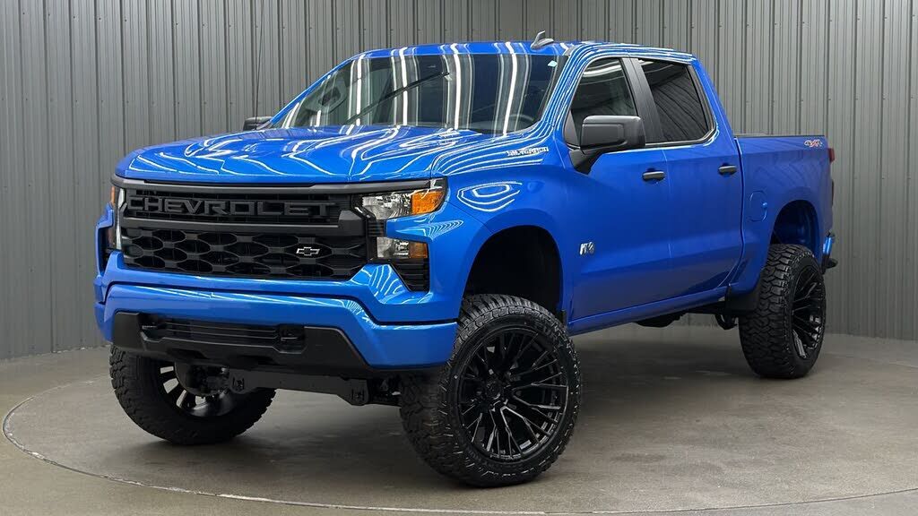 2025 CHEVROLET Silverado