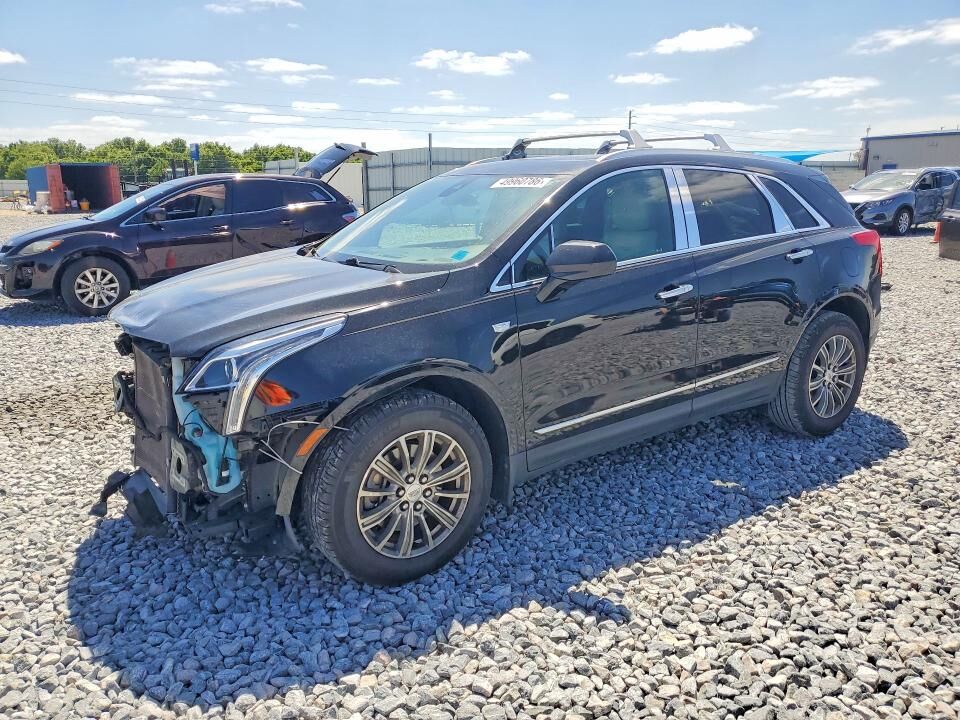 2017 CADILLAC XT5