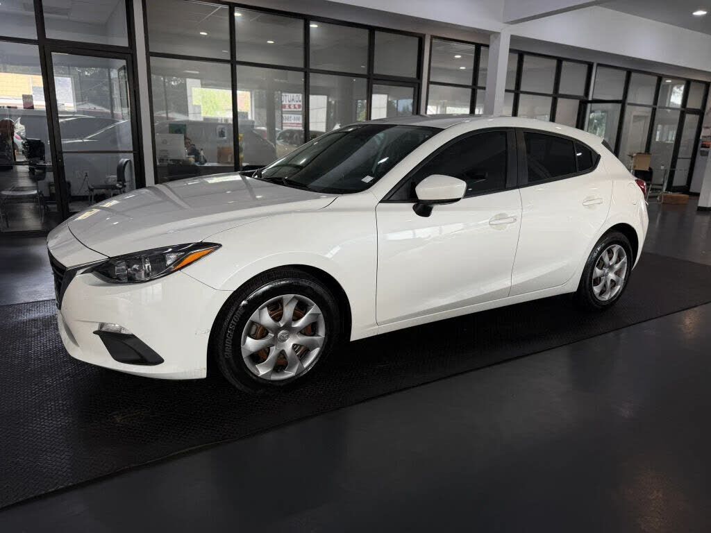 2015 MAZDA Mazda3