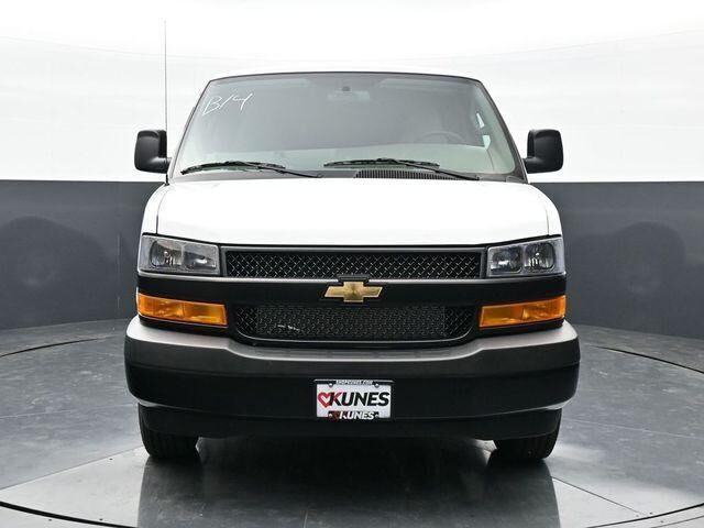 2026 CHEVROLET Express