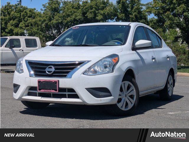 2016 NISSAN Versa