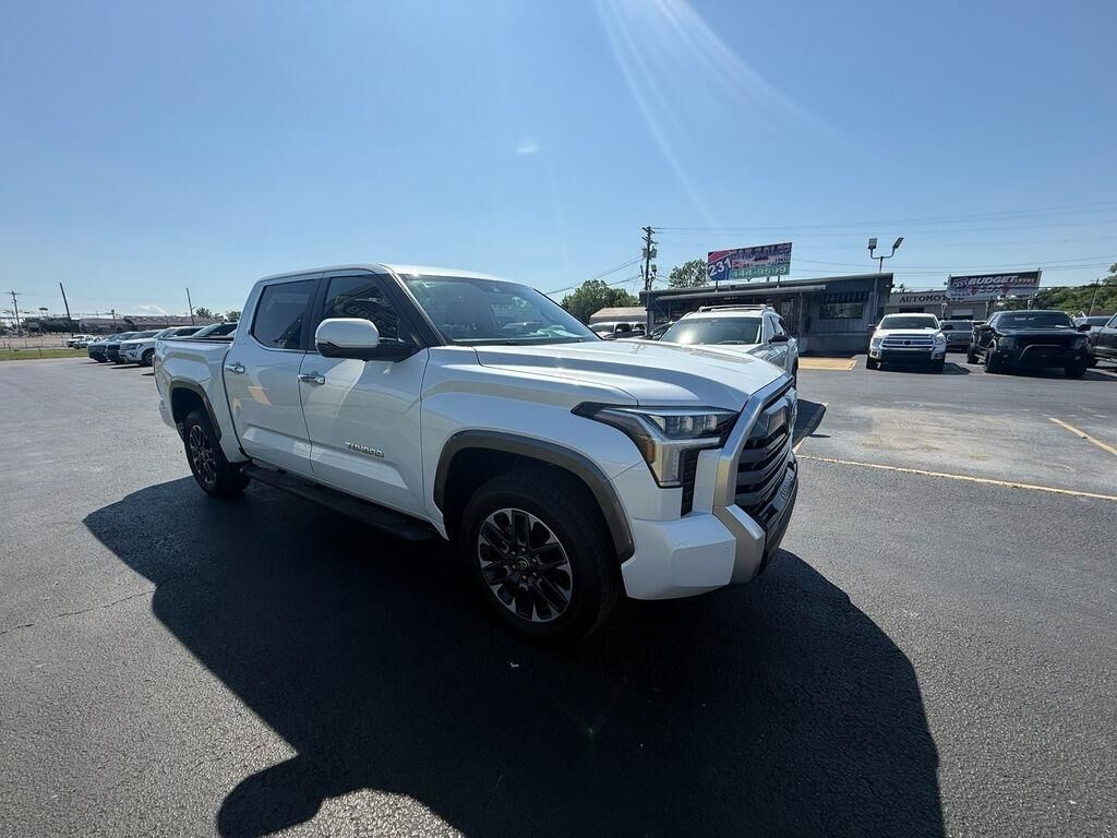 2025 TOYOTA Tundra