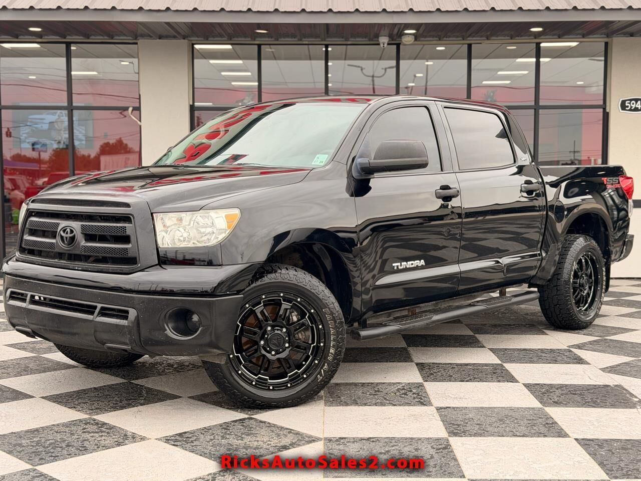2013 TOYOTA Tundra