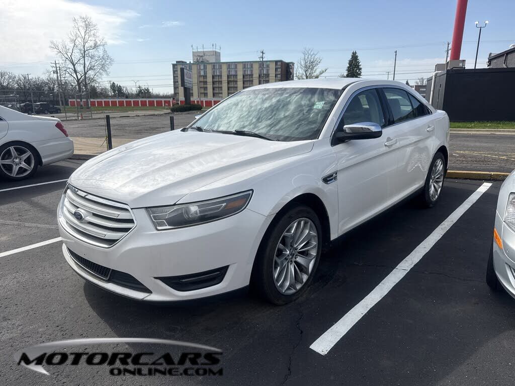 2015 FORD Taurus