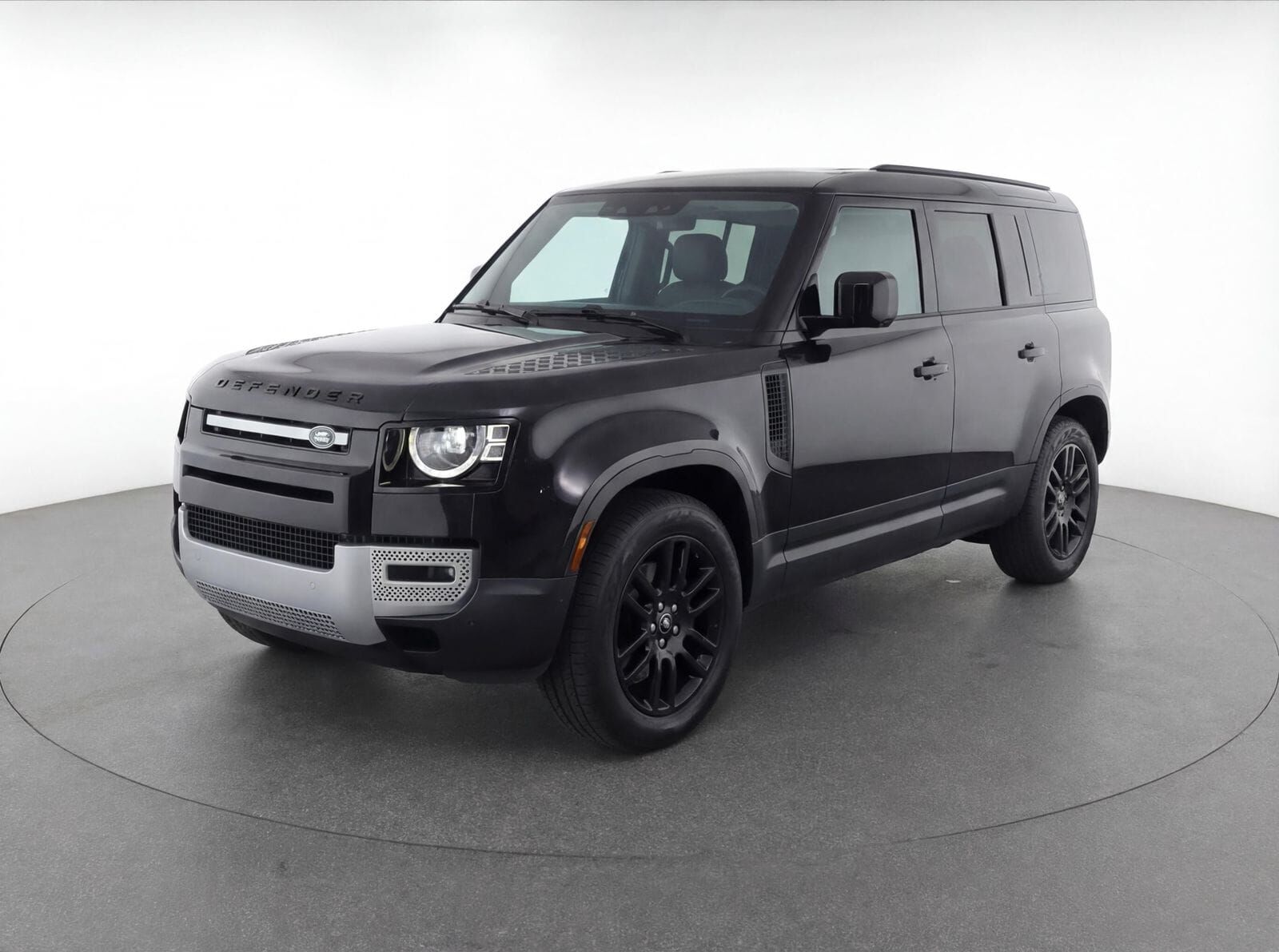 2025 LAND ROVER Defender
