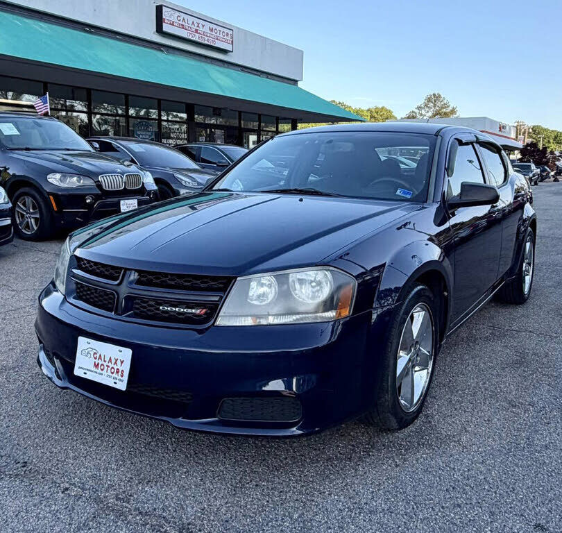 2013 DODGE Avenger