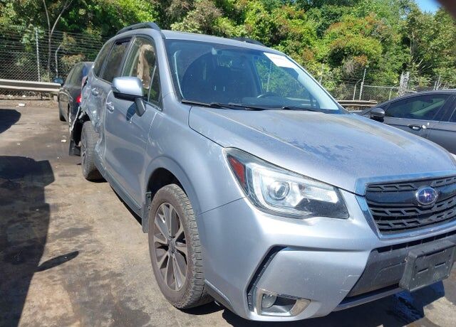 2017 SUBARU Forester