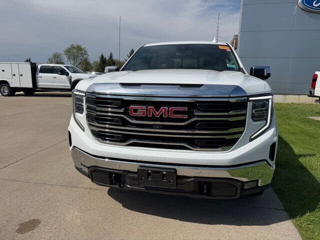 2023 GMC Sierra