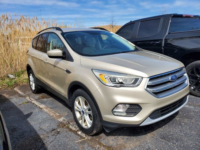 2017 FORD Escape
