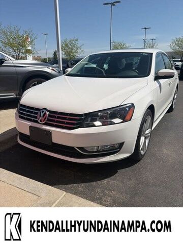 2014 VOLKSWAGEN Passat
