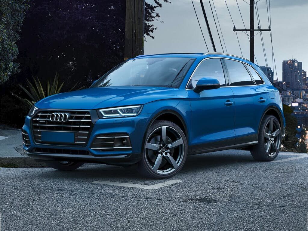 2020 AUDI Q5 e