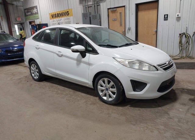 2013 FORD Fiesta