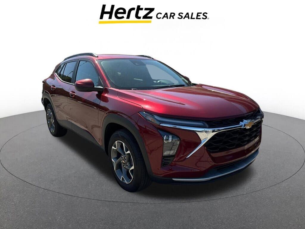2025 CHEVROLET Trax
