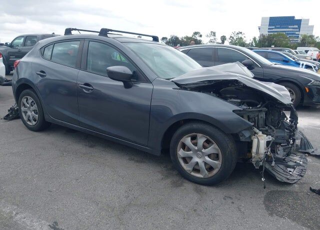 2014 MAZDA Mazda3