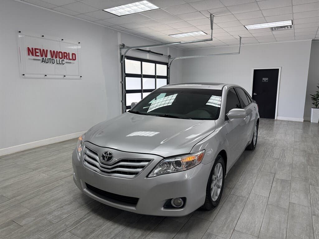 2011 TOYOTA Camry
