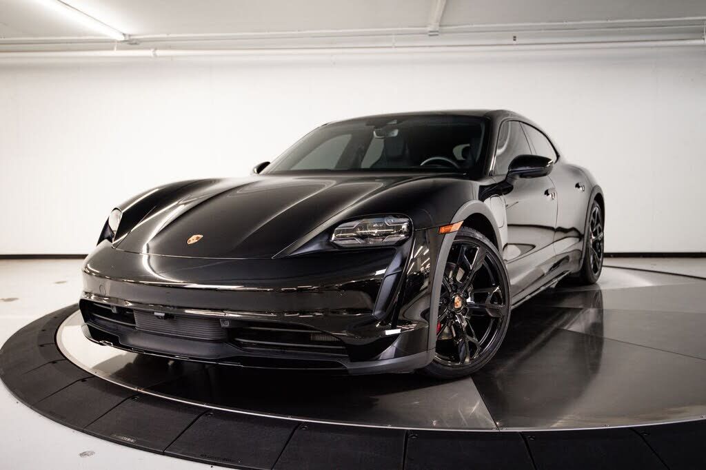 2024 PORSCHE Taycan