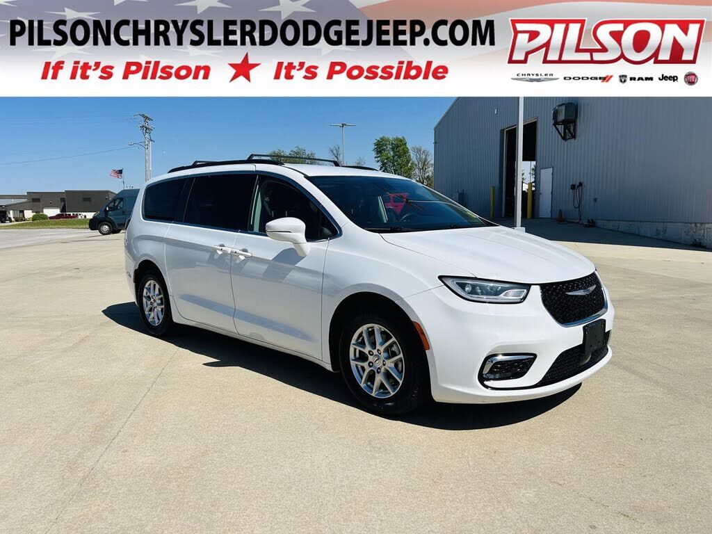 2022 CHRYSLER Pacifica