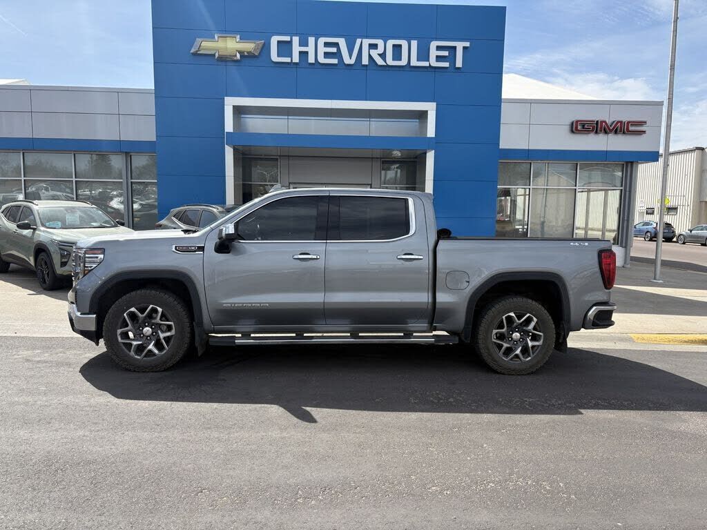2023 GMC Sierra