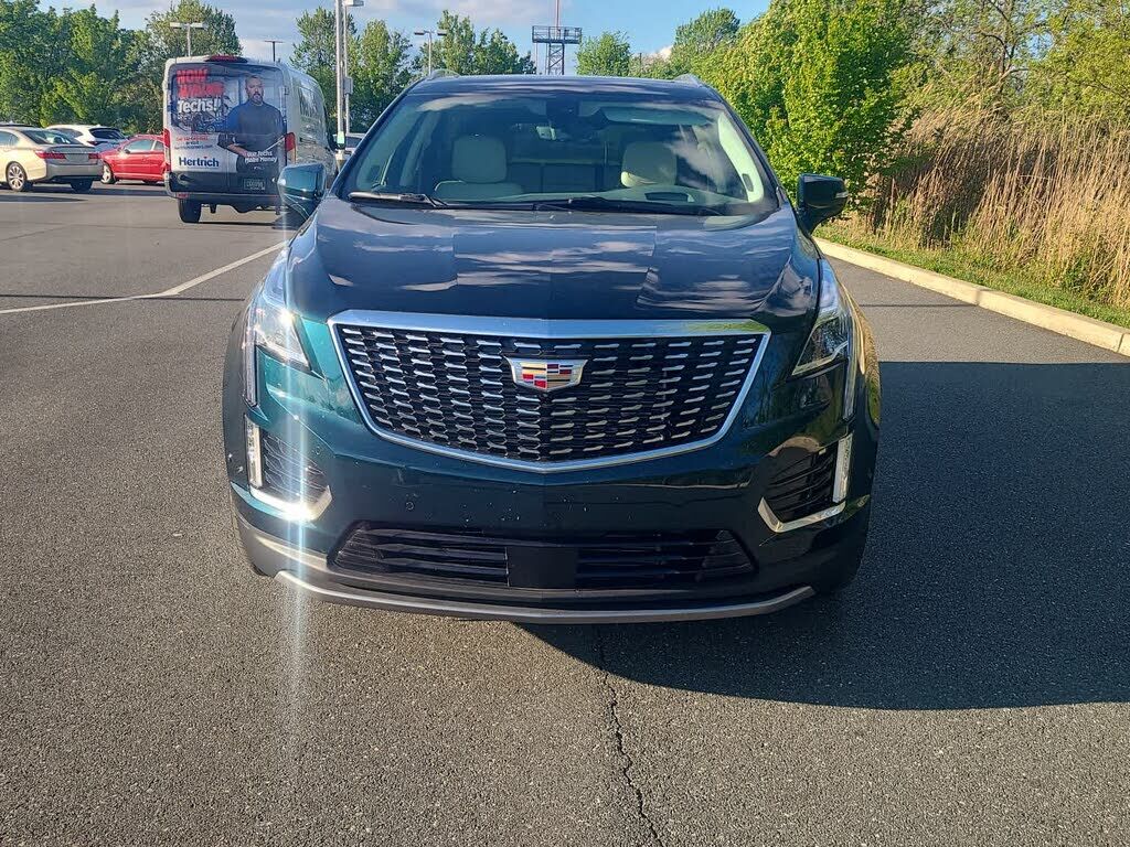 2025 CADILLAC XT5
