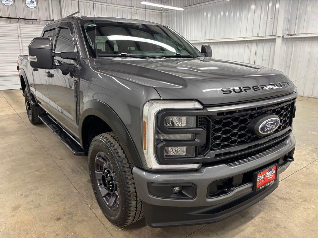 2025 FORD F-250