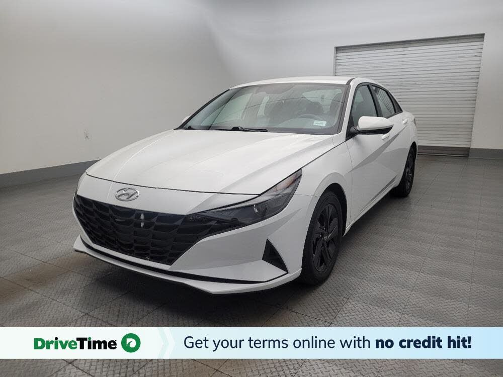2022 HYUNDAI Elantra