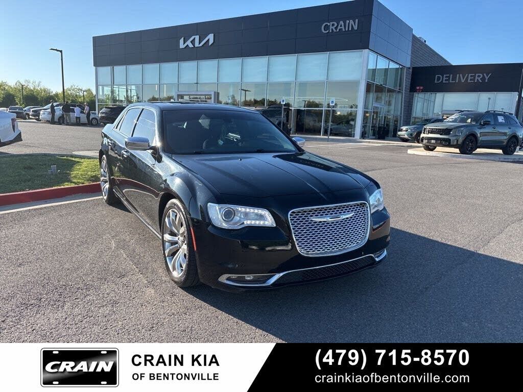 2017 CHRYSLER 300
