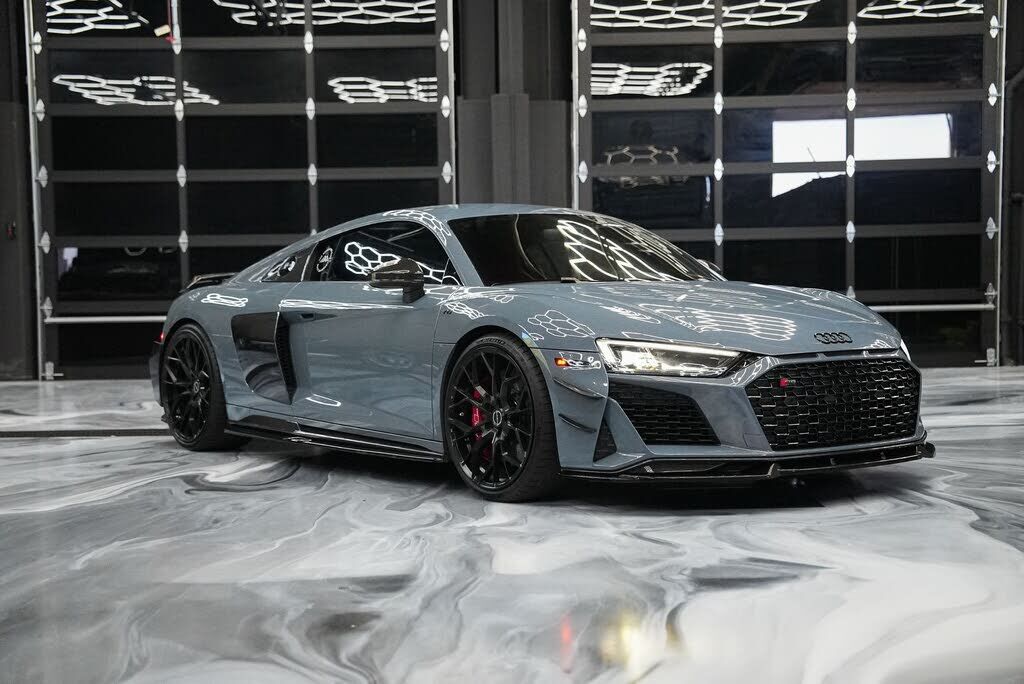 2023 AUDI R8
