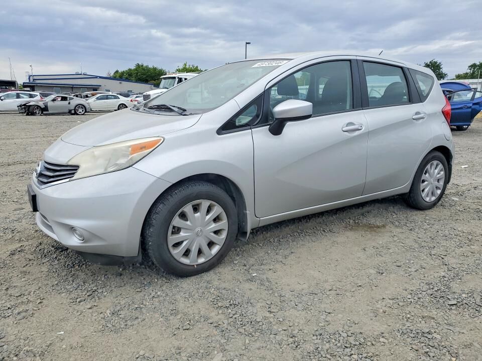 2015 NISSAN Versa