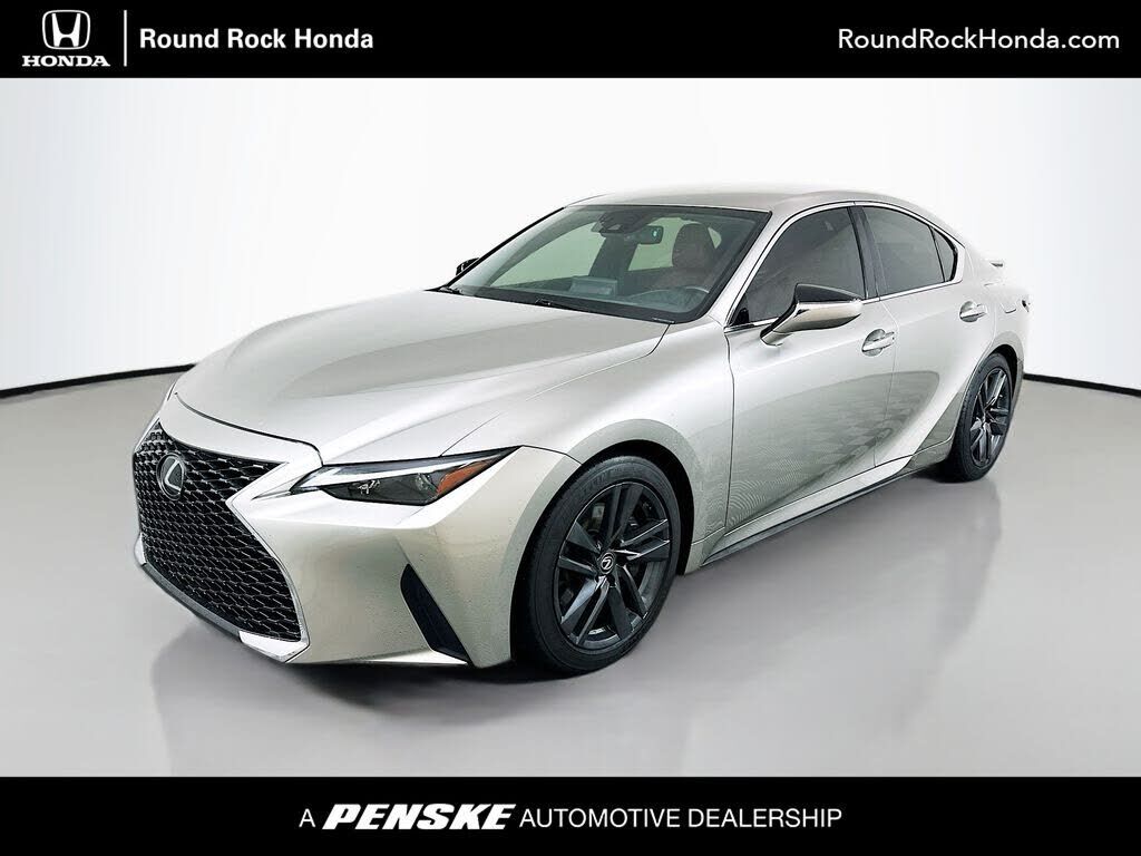 2021 LEXUS IS