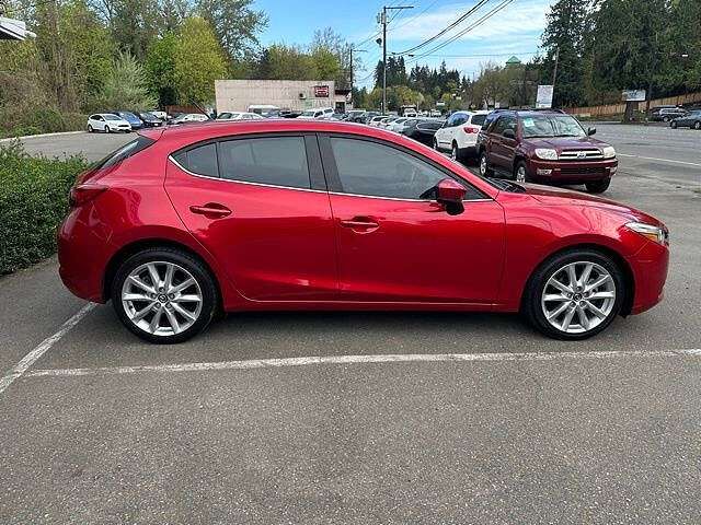 2017 MAZDA Mazda3