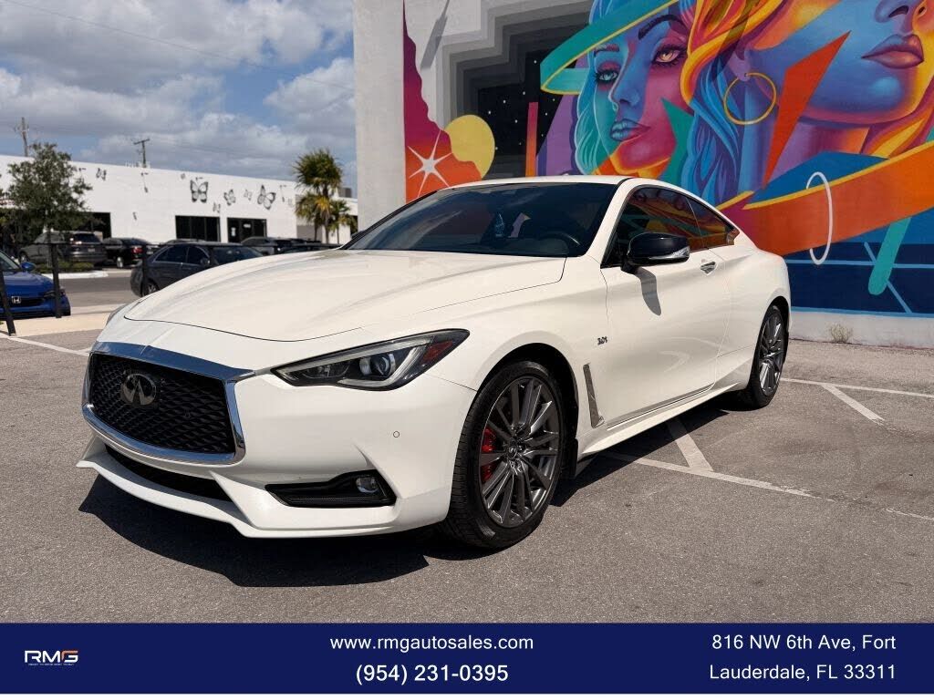 2017 INFINITI Q60