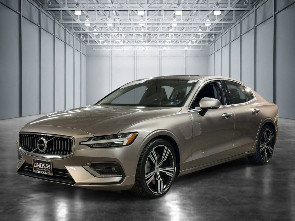 2019 VOLVO S60