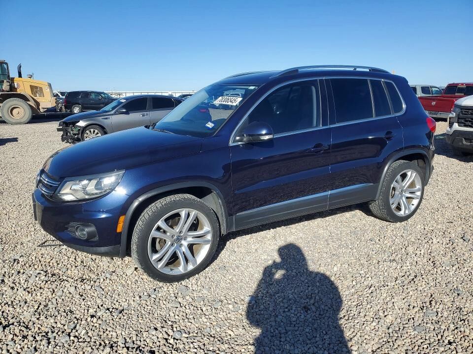 2016 VOLKSWAGEN Tiguan