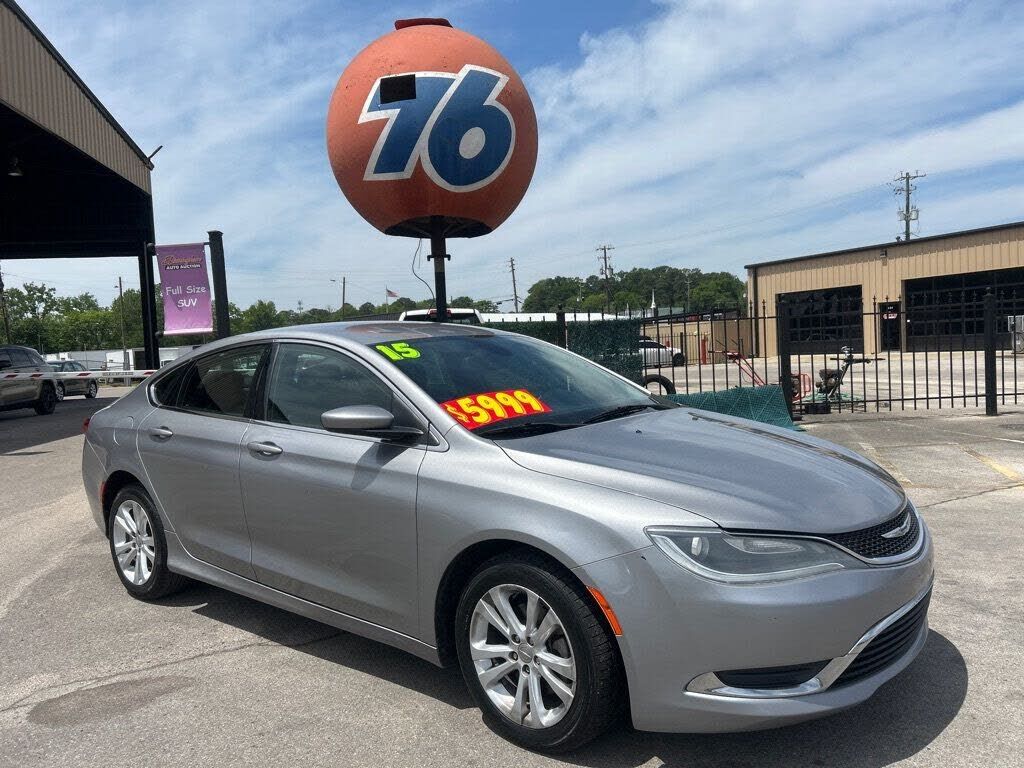2015 CHRYSLER 200