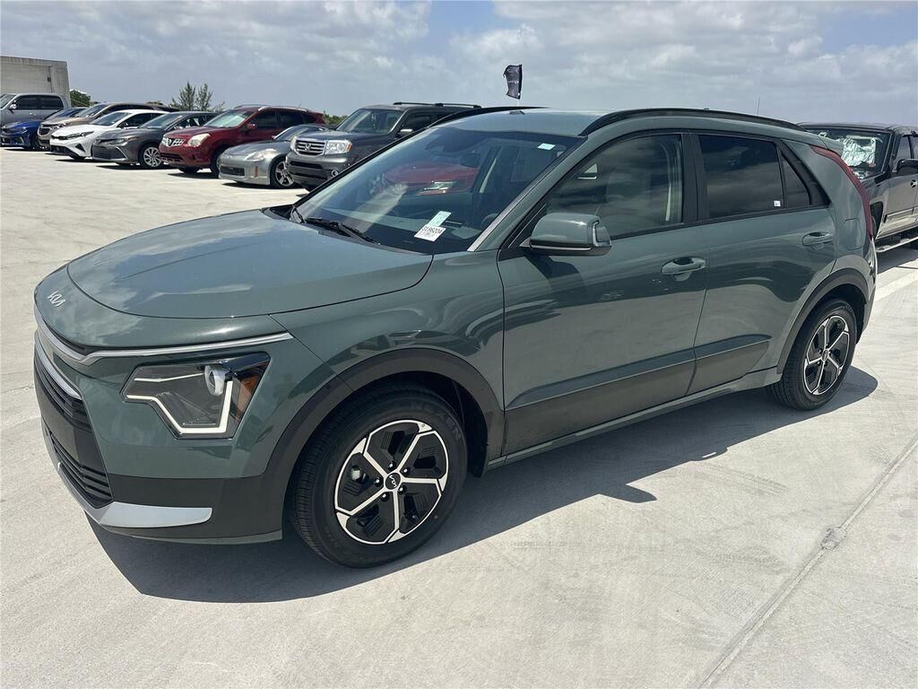 2023 KIA Niro