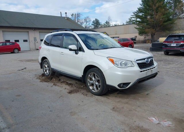 2015 SUBARU Forester