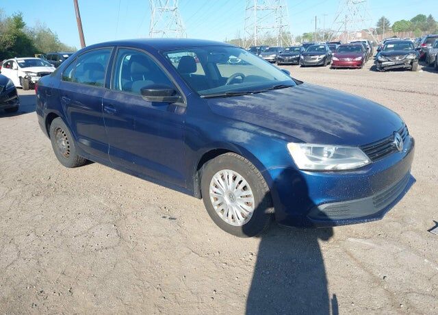 2013 VOLKSWAGEN Jetta