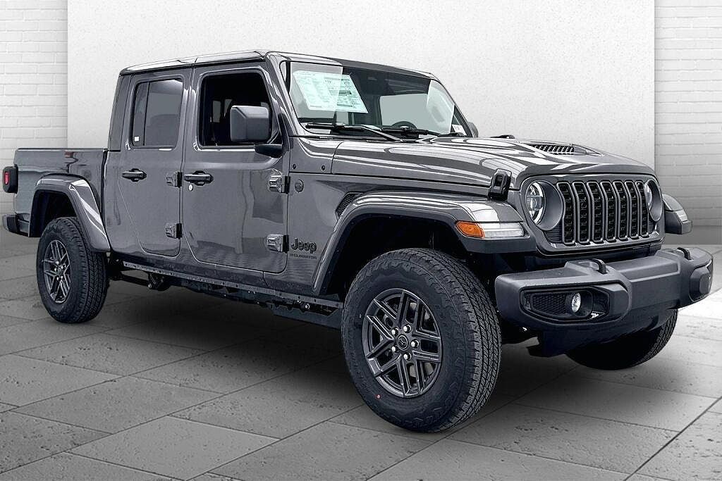 2026 JEEP Gladiator