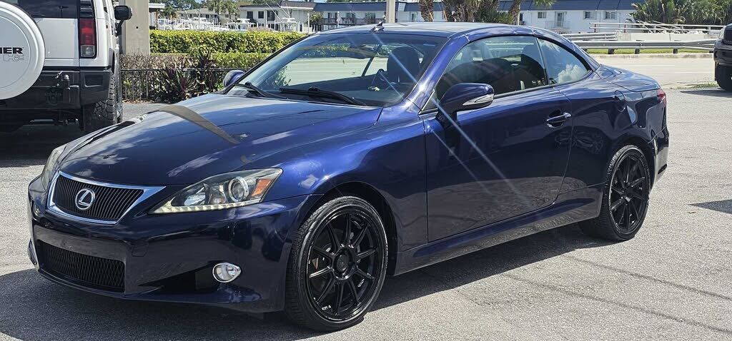2011 LEXUS IS