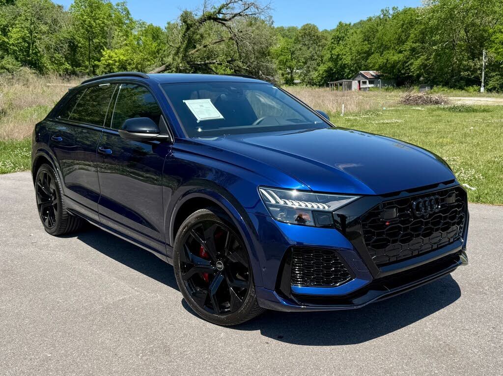 2023 AUDI RS Q8