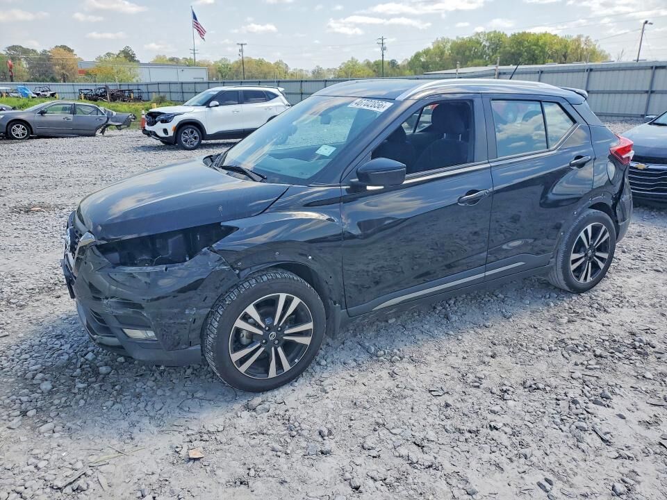 2020 NISSAN Kicks