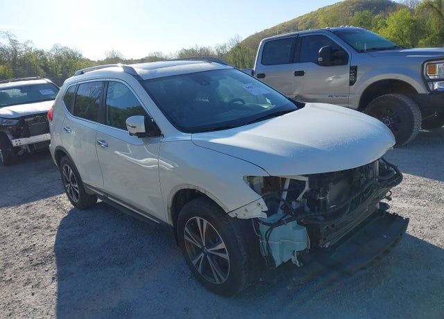 2017 NISSAN Rogue